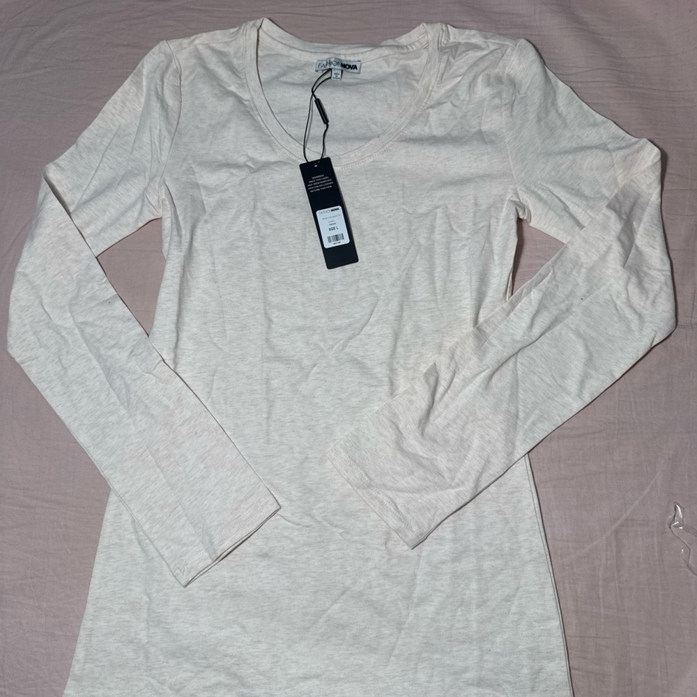 Fashion Nova Cream Long Sleeve Women's Tee